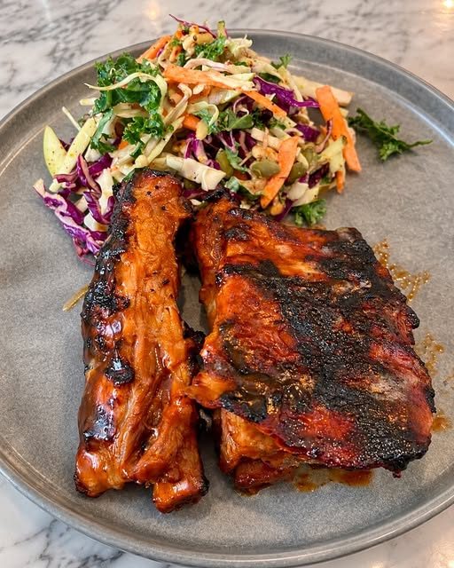 Glazed ribs with slaw